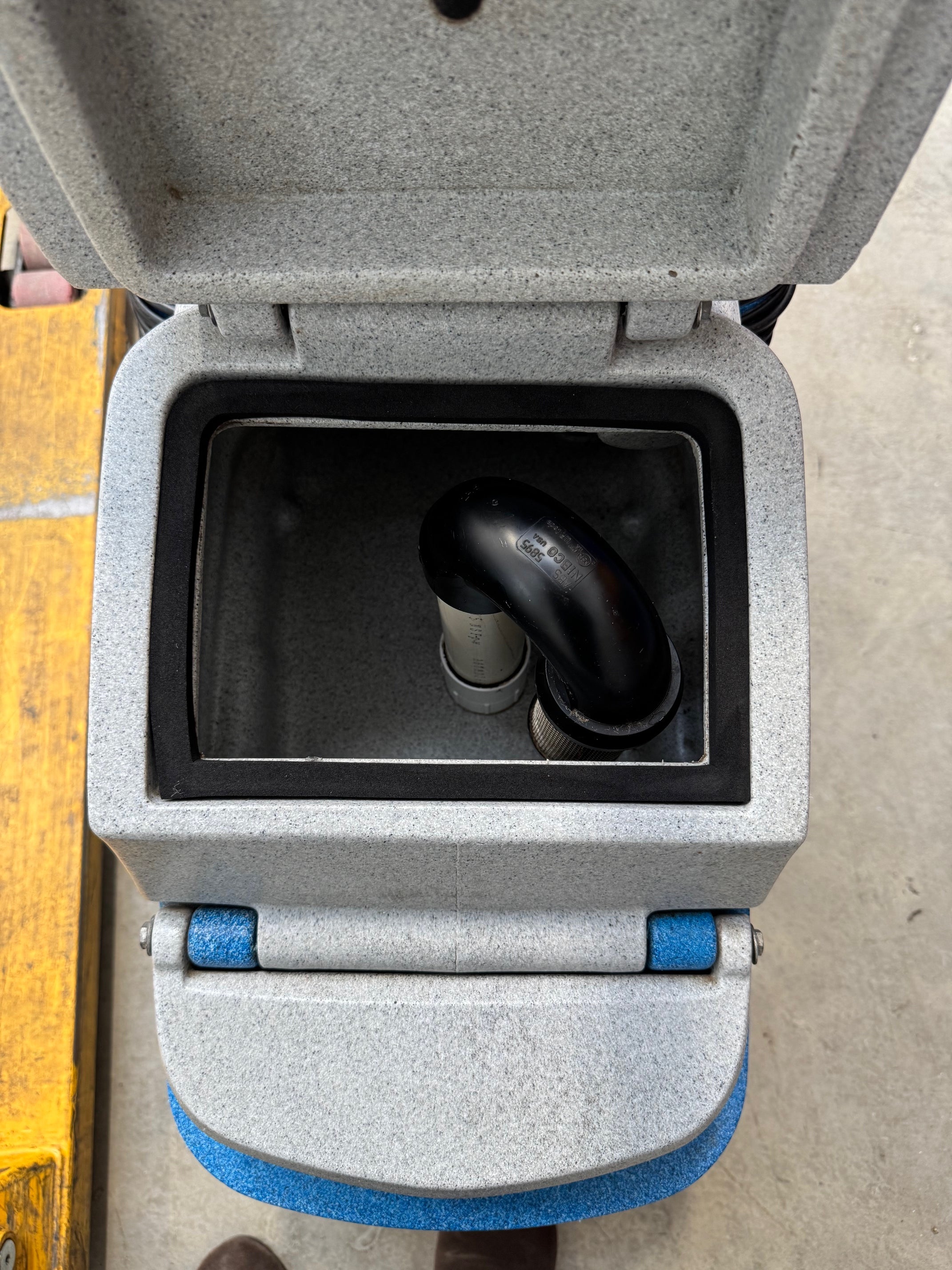 Reconditioned 150psi AX500 Prochem Galaxy Carpet Cleaning Machine - with floor wand and 5m hose