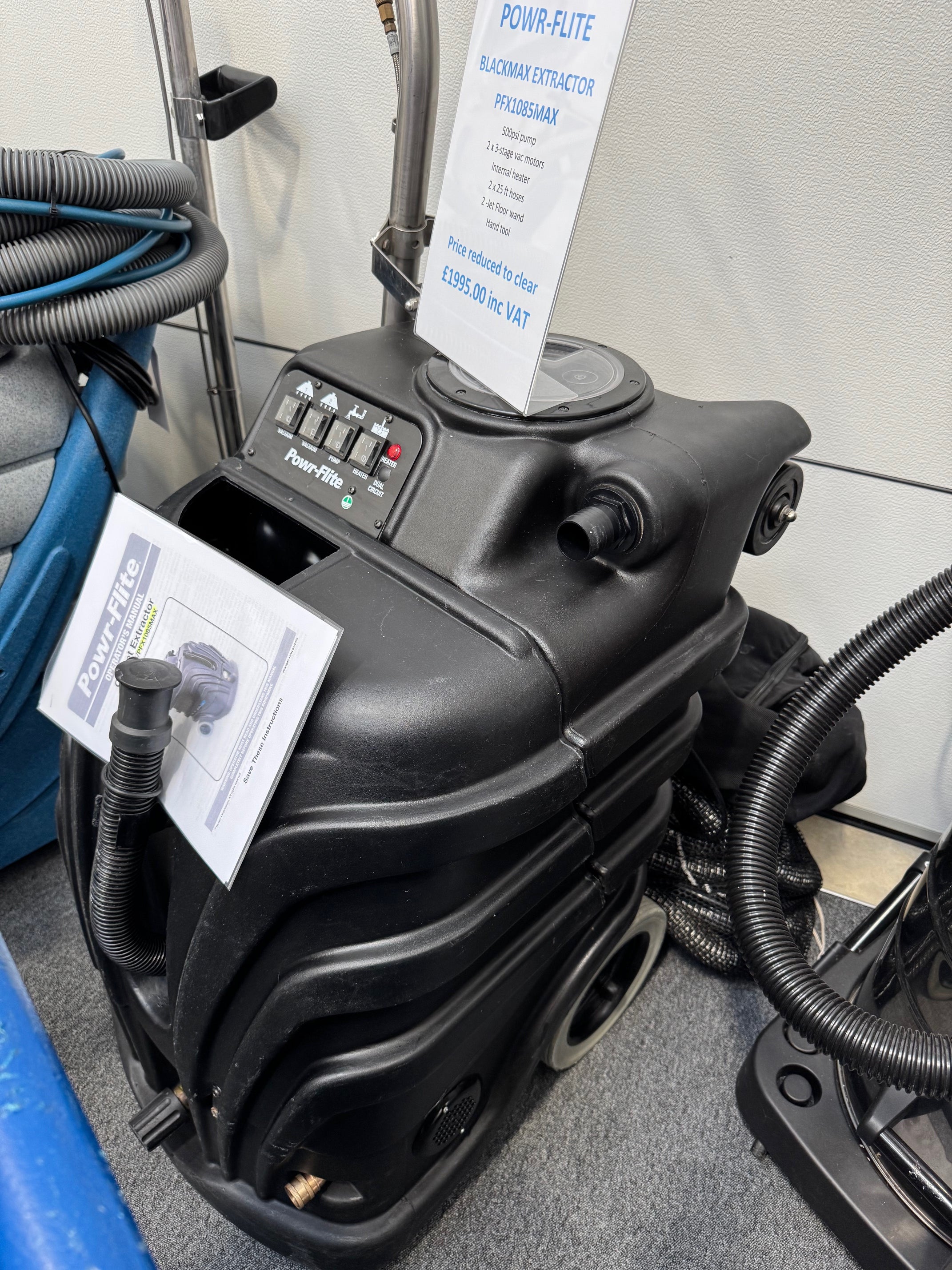 CLEARANCE - Pre-owned Powr-Flite Black Max Carpet cleaning machine with 500psi pump