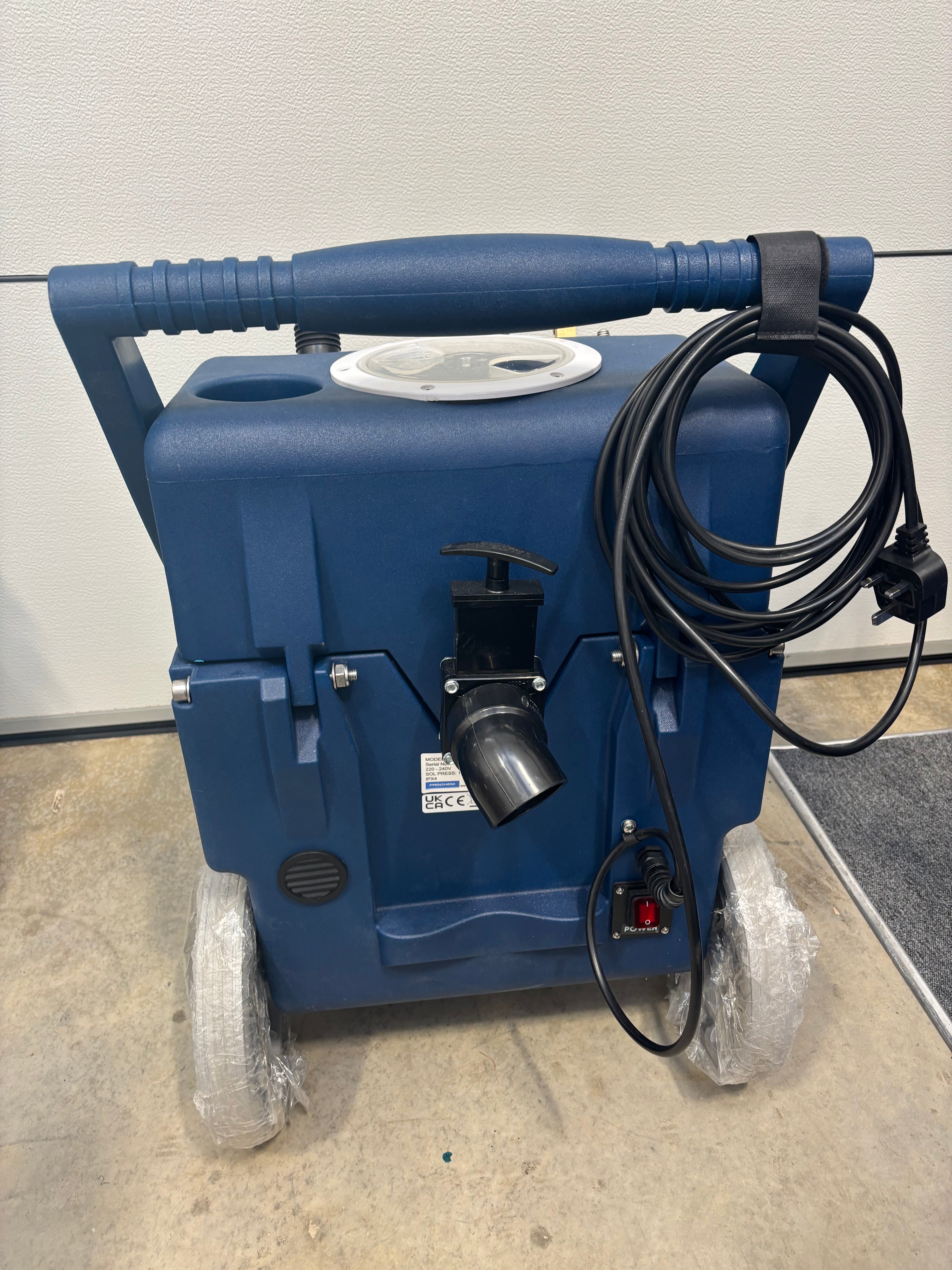 EX DEMO Prochem Steemeasy Carpet and upholstery cleaning Machine Brand New Design