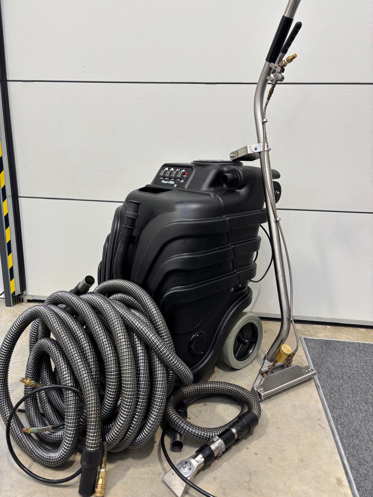 CLEARANCE - Pre-owned Powr-Flite Black Max Carpet cleaning machine with 500psi pump
